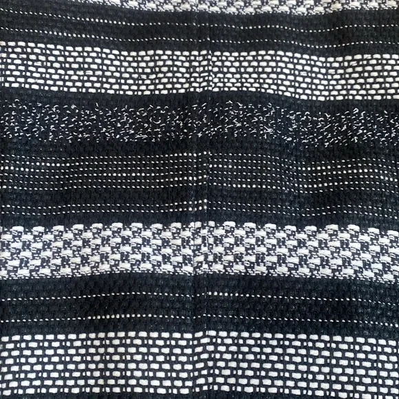 AirField Striped Black and White Blazer - Picture 8 of 17